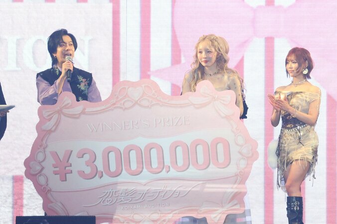 【写真・画像】「結構いきましたね」 人気グラドルのロングヘアを大胆カット なえなの「ボブ可愛い〜！」　3枚目