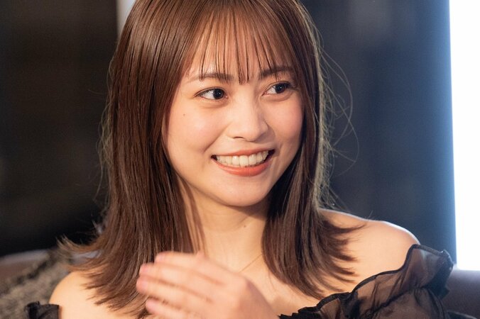 「スタイルめちゃくちゃいい」25歳美脚モデルが超ミニスカスタイルで合コンに登場！ 男性陣全員から鬼モテに 1枚目