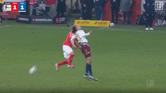 【写真・画像】ウソでしょ…！？ 高井幸大、目を疑う“まさかの光景”「マジ上手い」相手DFをハメた“超絶ルーレット”にSNS騒然「川崎の血が騒いでる」　1枚目