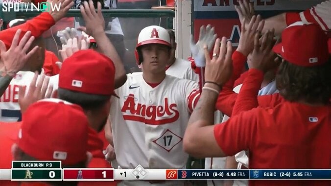 大谷翔平、特大23号直後に“寝グセ”も豪快でファンほっこり マーシュ移籍でサンドバルが新たな良き相棒に？ 1枚目