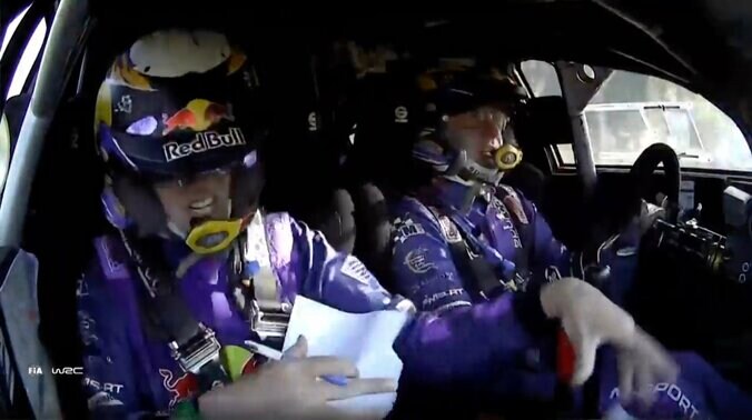 衝撃でノート舞う！ 世界ラリーの車内で驚きの光景 「大変なデコボコ道」での“珍プレー”がSNSで話題 2枚目