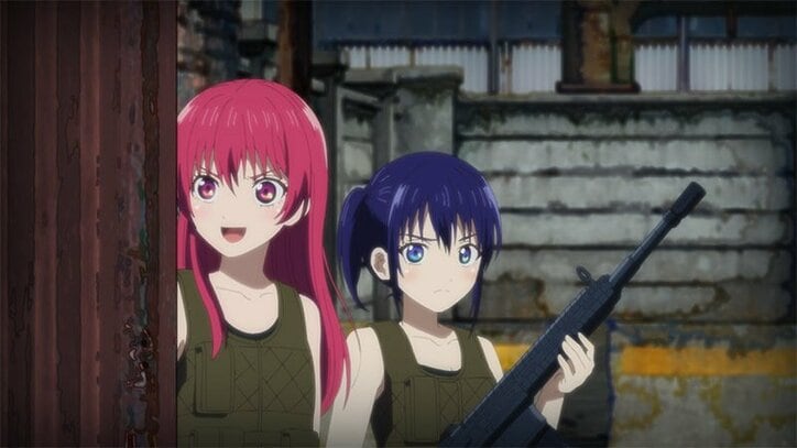 アニメ「カノジョも彼女」、体育倉庫に入ってきた人物は？第4話あらすじ・先行カット公開