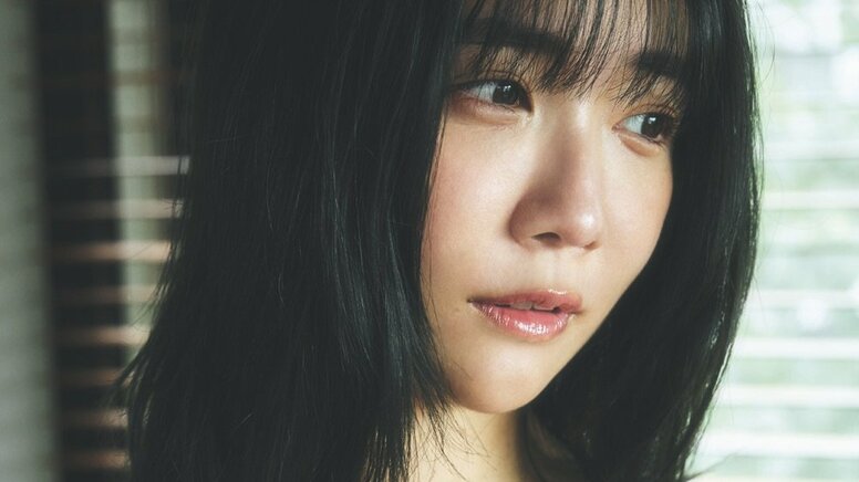 “アイドル史上最高ボディ”#2i2・天羽希純、沖縄ロケで“ハジけまくり” 『週プレ』表紙＆巻頭グラビア飾る