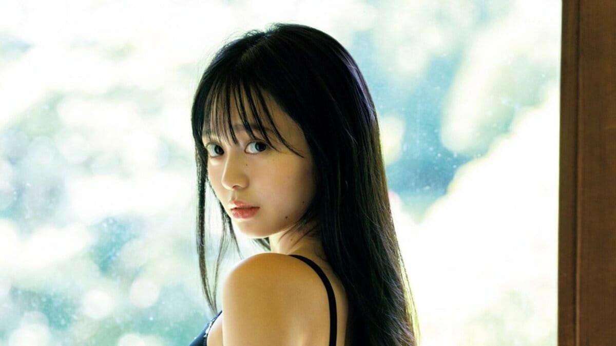 制コレ22グランプリ”蓬莱舞、10代ラストの“儚げ”グラビア 『FLASH