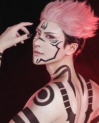 コスプレイヤー・悠司が「呪術廻戦」両面宿儺に変身！上裸の再現ショットに魅了されるファンが続出