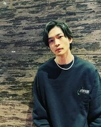 「どんどん素敵に」「なんだかセクシー」松下洸平の新鮮なパールネックレス姿にファン悶絶