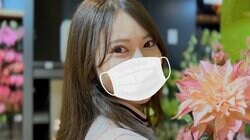 “白石麻衣にそっくり”1児の母（33）に絶賛の声「マスクとったって絶対美人！」「テレビ局ですれ違ったら挨拶しちゃう」