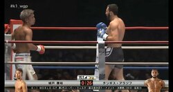 次元が違う！スピード、左右の打撃が同等の威力、変幻自在な蹴り…　K-1新王者・チンギスの圧倒的な強さ