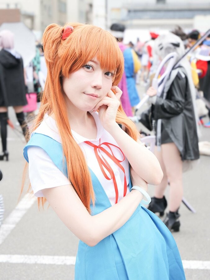 [Photos/Images] 【簡体字】大阪的一家咖啡酒吧的店员挑战了《エヴァ》中的アスカ的角色扮演！“我特别注意了她的坚韧和傲娇的气质。” 2nd