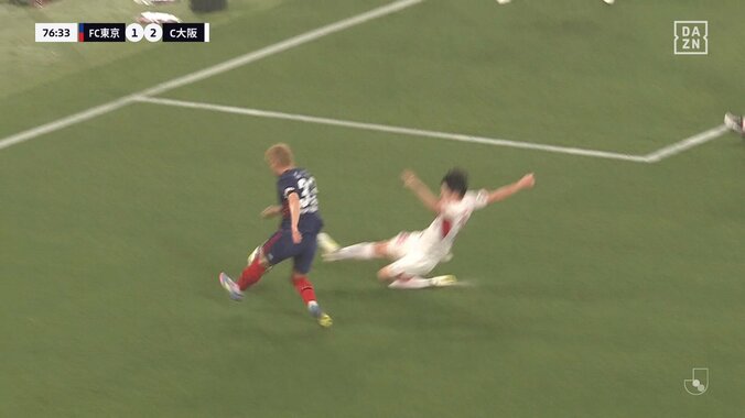 「一刻も早く海外に行くべき」21歳の日本代表FWが覚醒「俵積田やばいな」超加速ドリブルで単騎突破→相手ゴール強襲の瞬間 2枚目