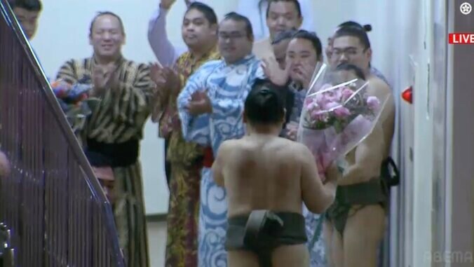 笑顔の弟弟子たち