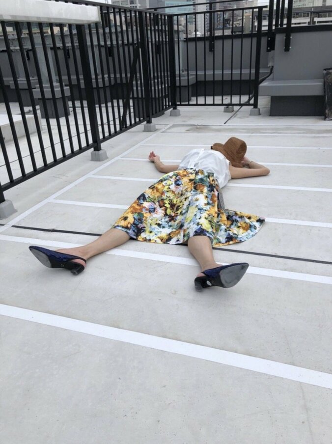 高橋真麻、フジテレビチームとBBQ　気づけば床に大の字で「飲み過ぎちゃったのかな…」 1枚目