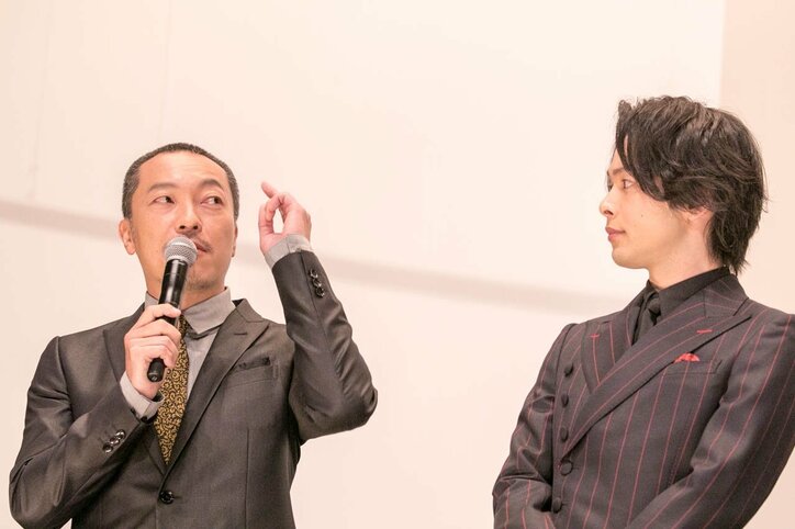 音尾琢真、ドSな監督の要望でパンチパーマをかける「根元から巻くときが一番痛い」