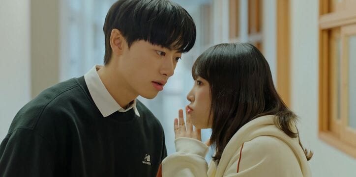 「期待以上!」元IZ*ONEチェ・イェナの初主演恋愛ドラマが話題に「原作と一致」「1話も2話も爆笑」『少女の世界2』スタート