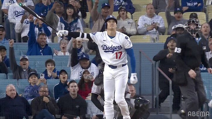 【写真・画像】大谷翔平、“今季イチ”特大ホームランの「打球音」「飛距離」がエグすぎた…全員が“確信”の一発にスタジアム大熱狂　1枚目