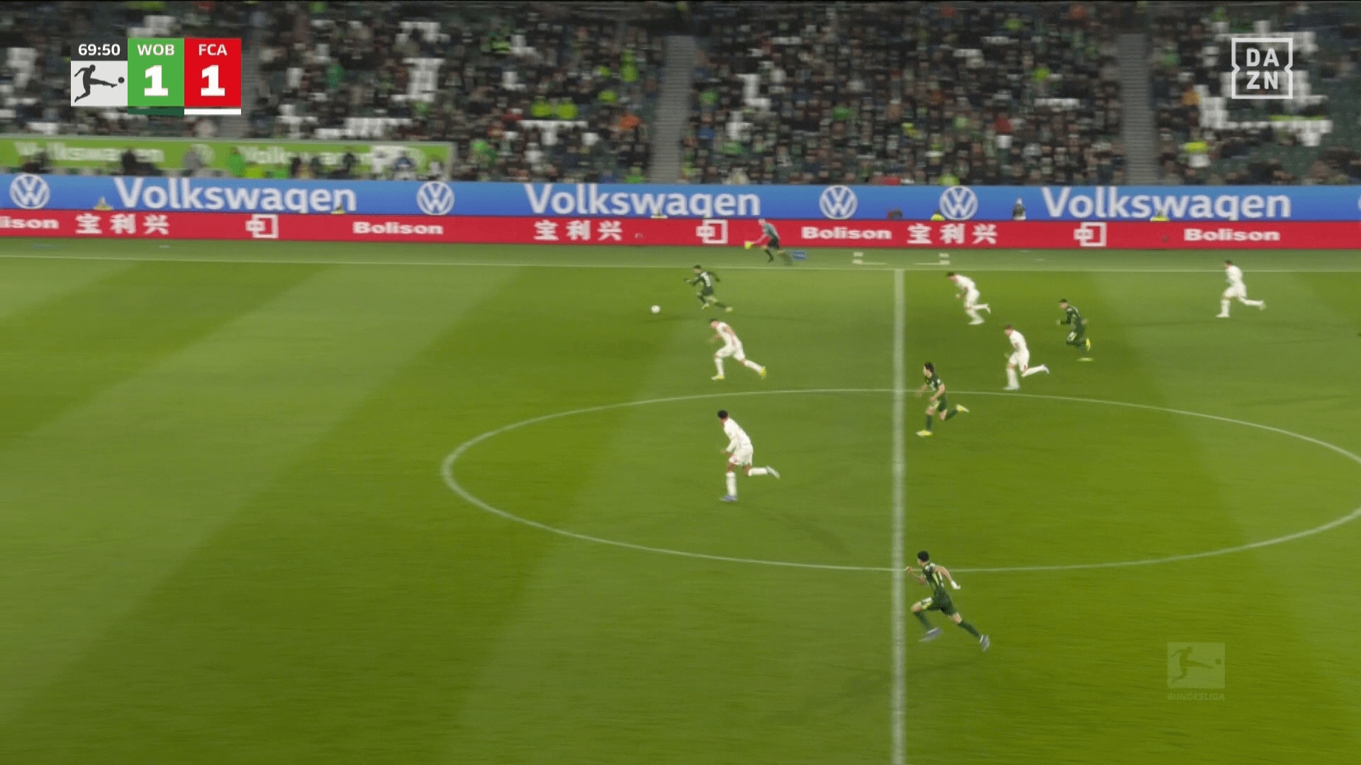 爆速で敵陣に駆け上がる塩貝