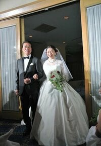 キャシー中島『今日は雅奈恵とリカルドの結婚記念日』