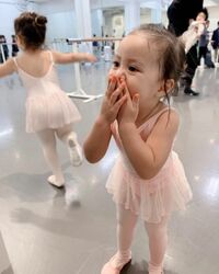 土屋アンナ『うちの小さなballerina♥️』