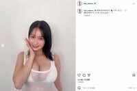 “超逸材”高野真央、胸元が大胆に透けたノースリーブ姿で干支ポーズ 「吸い込まれそうな美しさ」「透け感がたまらん！」などファン絶賛