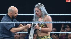 日本人女子“デビュー4カ月”で頂点に！ ジュリア、涙の戴冠劇にファン歓喜「おめでとうすぎる」