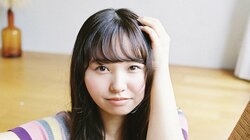 本郷柚巴が垣間見せる“最高の笑顔”を撮り下ろし ヤンマガWeb「日曜日のseju」