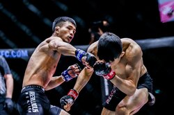 「突然、終わった！」実況も驚いた“一撃”KO葬 「スゴイの入った」ネット騒然