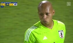 「もらい泣きしちゃう…」U-23日本代表守護神の“男泣き”が話題！ 小久保玲央ブライアンが“魂のPKストップ”直後に感極まった瞬間「愛される要素しかない」「ウルウルきた」