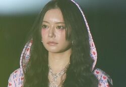 「なこなこチャンネル」終了のなごみ、美脚際立つミニスカ＆ハイソックス姿に絶賛の声「やっぱスタイル良い」