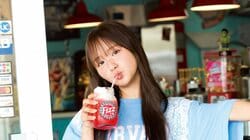 “ピュアすぎる”と話題の森脇梨々夏、南の島でキラキラした水着姿を全力披露 『ヤンジャン』表紙＆巻頭グラビア