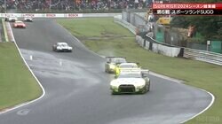 唖然！ レース中に“目の前を”タイヤが横切る恐怖の光景…カメラが捉えた脱輪アクシデントの決定的瞬間