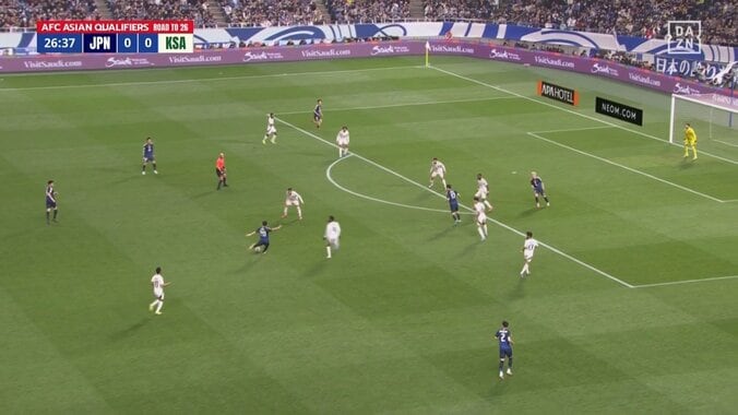 【映像】久保建英、30m級ブレ球ミドルシュート炸裂の瞬間