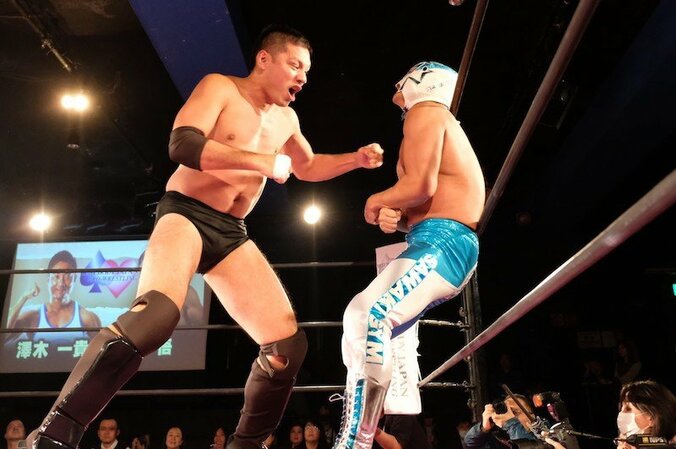 グラドルレスラー白川未奈、「体で教えてもらった」2019年はプロレス大賞新人賞を狙う！ 3枚目