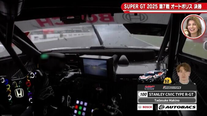 GT-Rがバースト→“予期せぬ”ストレート横断で「大事故になるところやった」 危機一髪の瞬間に現役レーサーは「右に避けた方が…」と指摘 5枚目