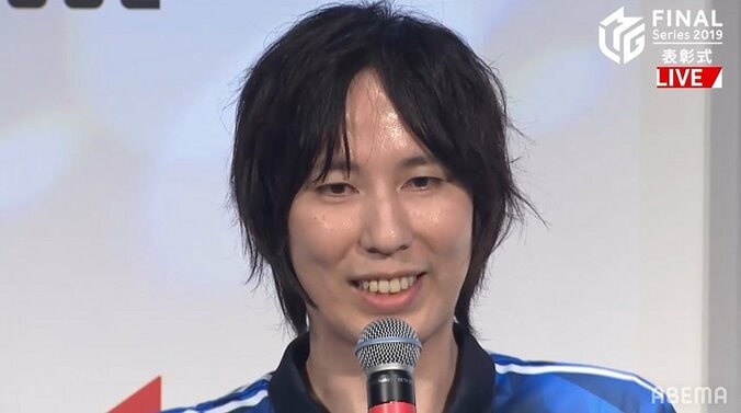 悲願の初優勝 U-NEXT Pirates小林 「みんなで練習してきた結果が出せて良かった」／麻雀・Mリーグ 3枚目