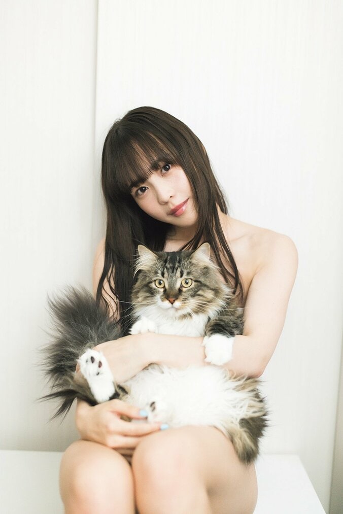 “風呂キャンセル界隈”で話題の鈴木Mob. 1st写真集が11月5日発売 “お風呂ロケ”敢行に住所バレしたリアル自宅での撮影も 3枚目