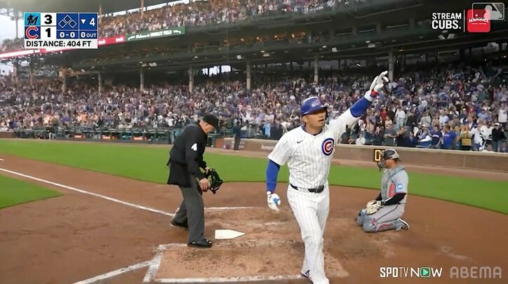 【写真・画像】レフトで魅せた！鈴木誠也の“ハッスルプレー”に球場総立ち　ガッツ溢れる瞬間に現地実況も興奮「素晴らしいスライディングキャッチだ！」　1枚目