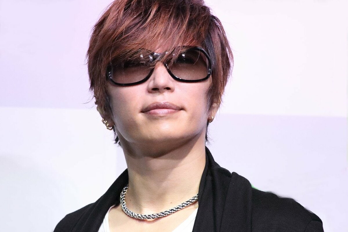 GACKT、ドレスアップしたオールバック姿を披露「キメたいときはこれ