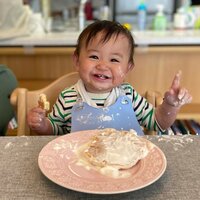 豊崎由里絵『1歳のお祝いにスマッシュケーキ』