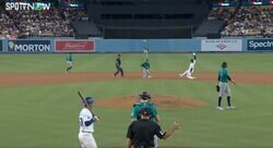 大谷翔平が「やりたい放題」 相手バッテリー動けず… 警戒されても余裕で“爆速盗塁”に球場騒然