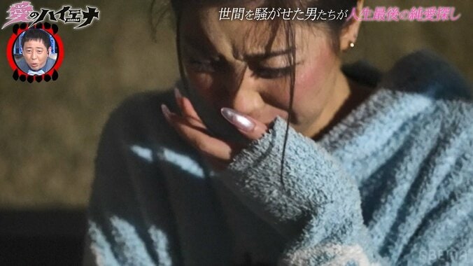 【写真・画像】水着姿のセクシー女社長、二股騒動の人気芸人と混浴 「テクニックない人は辛い」とぶっちゃけ　3枚目