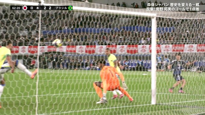 「泣きそう」伊東純也＆中村敬斗の完璧ホットラインにファン歓喜「やっぱりこのコンビなんよ」“ランス兄弟”のドンピシャクロス→技ありボレー炸裂の瞬間 5枚目