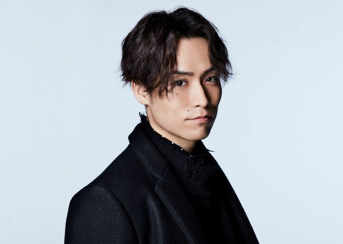 EXILE TETSUYA、E-girls、FANTASTICSからの祝電も！『GENE高卒業式』卒業式の定番ソング「旅立ちの日に」を歌唱 2枚目