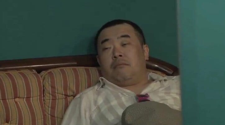 バナナマン設楽、ローマの美容院でイタリアンダンディに変身