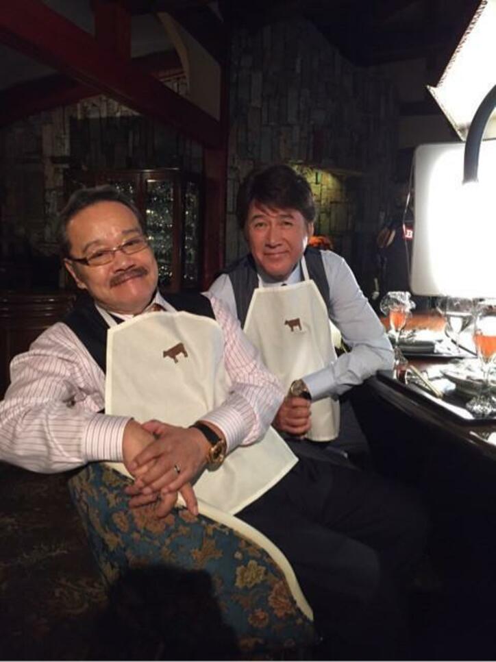 草刈正雄、『ドクターX』共演の西田敏行と高級焼き肉店で2ショット「蛭間院長とうまい肉を！」
