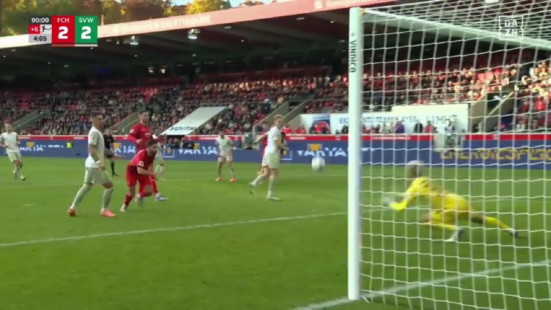 【映像】ディフレクションボールも超反応でセーブ