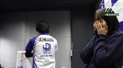 モデル雀士・岡田紗佳も「恥ずかしいんだよな、これ！」新年も継続した“岡田様”カレンダー参拝／麻雀・Mリーグ