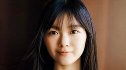 櫻坂46 四期生・山川宇衣、注目ルーキーが見せる鮮烈グラビア 『FLASH』登場