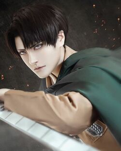 「進撃の巨人」リヴァイにそっくり！人気コスプレイヤー・悠司の投稿に「WOW!!」「Amazing」と海外ファン大興奮