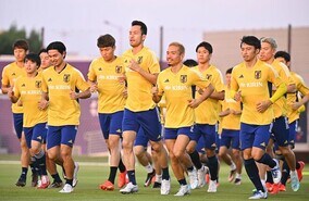 「テンションあがる」「綺麗すぎ」J公式がドイツ戦に臨む日本代表の貴重な１枚を公開！新発見が続々？【W杯】