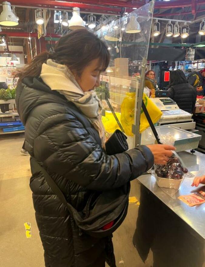  北斗晶、市場のレジで購入した品の値段に驚き「日本の高級フルーツ屋さん並みの値段」  1枚目